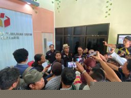 Bawaslu Surabaya Undang Klarifikasi Kesaksian Pelapor Edy Sucipto