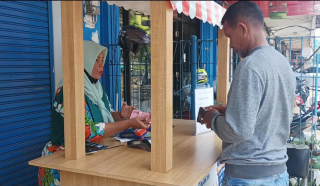 Ada Booth Brilink di Depan Kantor BRI Unit Pasar Turi Surabaya Mudahkan Akses Layanan BRI