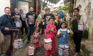 Cerita Kris Adji, Seniman Gresik yang Telaten Melestarikan Damar Kurung