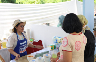 FIFestival Street Food 2024 Sajikan Hidangan Nusantara UMKM Binaan FIFGROUP