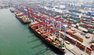 Arus Peti Kemas Semester 1 Tahun 2024 Tumbuh 6 Persen