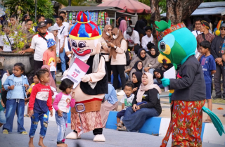 KPU Jatim Luncurkan Kirab Maskot Pilkada 2024 di Pacitan