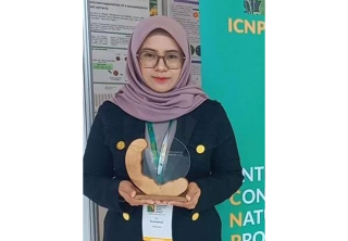 Pertama di Indonesia, Dosen Perempuan ITS Raih Dr Willmar Schwabe Award