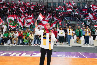 Khofifah Indar Parawansa Dinobatkan Sebagai Ibue Olahraga Jawa Timur