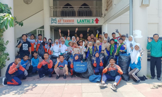 Puluhan Pelajar Ikuti Seminar Youth Inovation For Environment di Gresik