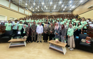 FKG UNAIR Gelar Stovit Summer Course, Ajak Mahasiswa Asing Mengenal Budaya Surabaya