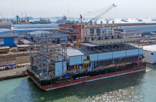 PT PAL Indonesia Kembali Kirim Pembangkit Listrik Terapung ke Kolaka Sulawesi Tenggara