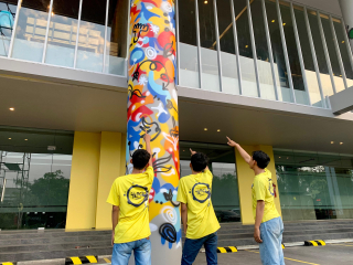 Yello Back To Da Wall, YELLO Hotel Jemursari Bersolek Jelang Anniversary ke-9