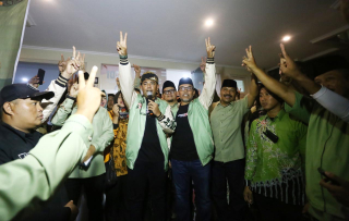 Gelombang Simpatisan Gus Haris-Ra Fahmi Menggelegar di Surabaya