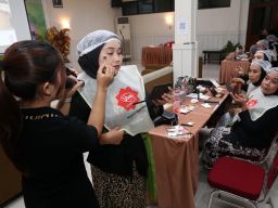 Kegiatan groming “Beauty Class” ini bertujuan untuk memberikan pelatihan tentang make up yang benar dan diharapkan dengan adanya pelatihan ini dapat memberikan ilmu baru bagi seluruh peserta.