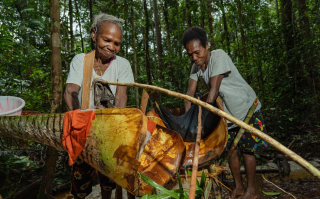 Dari Timur ke Barat, Menelusuri Kisah Pelestarian Alam oleh Masyarakat Adat