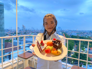 Paduan Kuliner Nusantara dan Timur Tengah, Paket Special Akhir Tahun Maxone Dharmahusada Surabaya