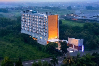 Nikmati Promo Menarik Imlek, All You Can Eat Dinner Buffet dan Lunar Room Package di Aston Mojokerto