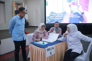 Tes Kesehatan Jelang Pelantikan, Khofifah dan Mas Emil Dipastikan dalam Kondisi Sehat