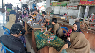 BRI Surabaya Kusuma Bangsa Gelar Gathering, Perkuat Kemitraan dengan UMKM Pasar Kembang