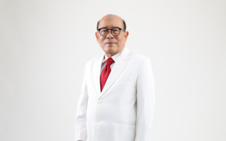 Mengenal Dekan FK Untag Surabaya yang Berpengalaman dalam Operasi Bayi Kembar Siam