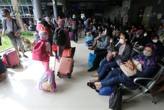 Intip Kebiasaan Orang Indonesia Saat Menjelang Lebaran, Mudik Hingga Baju Lebaran