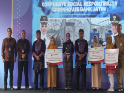 Bank Jatim Serahkan CSR Pembangunan Greenhouse ke Pemkot Kediri