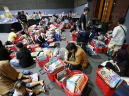 Bagi warga Surabaya, ini adalah kesempatan emas untuk berburu buku berkualitas dan menjelajahi dunia cerita yang tak terbatas.