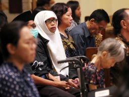 Acara doa lintas iman dan mimbar bebas yang digelar di Gereja SMTB menjadi simbol kuatnya kerukunan antarumat beragama di Kota Pahlawan.