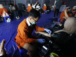 Pelindo  terus menunjukkan kepedulian melalui aksi kemanusiaan seperti donor darah.