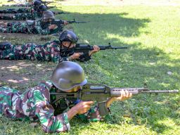 Latihan zeroing ini bertujuan untuk menentukan titik nol yang tepat pada setiap senjata yang digunakan prajurit