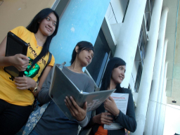 Tantangan dan Peluang PTS di Indonesia