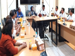 Ketua SMSI Jatim dan Rektor Unitomo Prof Siti Marwiyah Siap Berkolaborasi Kawal Eksistensi Media Online