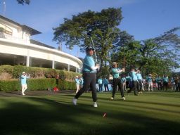 Turnamen ini diikuti 135 peserta dari kalangan akademisi, alumni, mitra institusi, dan komunitas golf regional.