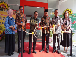 Bank Jatim Grand Launching Kantor Cabang Caruban