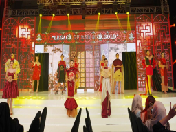 Paradox City of Surabaya, Peragaan Busana UNIPA Gabungkan Etnik dan Urban Modern