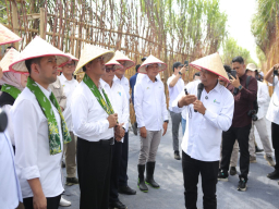 Kunjungi Lumajang, Menteri Pertanian RI dan PT SGN Dorong Swasembada Gula dari  Jawa Timur