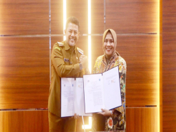 Gus Haris Mulai Garap Sektor Pariwisata, Gandeng Unitomo Siapkan SDM Pariwisata Unggul