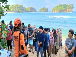 BPBD Jatim Gelar Simulasi Evakuasi Tsunami di Tiga Daerah