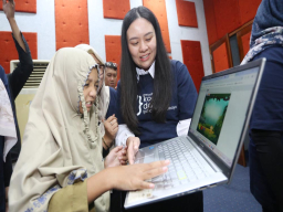 Pelatihan 5 Hari Coding dan AI di UM Surabaya, Guru SD Tampil Bawa Inovasi Digital