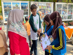 ECOTON dan SDN 192 Gresik Luncurkan Program Japri Keluarga