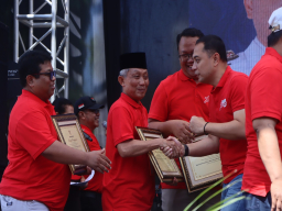 Koperasi Unitomo Raih Penghargaan dari Pemkot Surabaya Sebagai Koperasi Berkualitas Tahun 2025