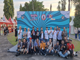 Menikmati Musik Bersama NDX A.K.A di Panggung Bestieval 2025
