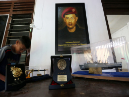 Harun dan Usman, Jejak Pahlawan dari Pulau Bawean yang Terukir di KRI