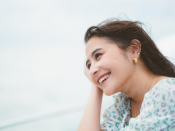 Prilly Latuconsina Ungkap Rahasia Senyum Sehat di Tengah Rutinitas Padat