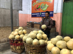 Keluhan Pedagang soal Persaingan di Pasar Tanjungsari Surabaya