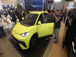 BYD ATTO 1, City Car Listrik Ramah Lingkungan Curi Perhatian di GIIAS Surabaya