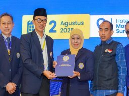 Khofifah Indar Parawansa terpilih kembali sebagai Ketua Umum IKA UNAIR Periode 2025-2030