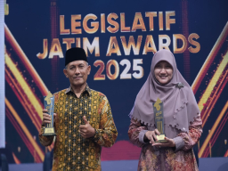 Legislatif Awards : PKS, Partai Terbaik Kaderisasi, Lilik Hendarwati DPRD Terbaik Dorong Perekonomian