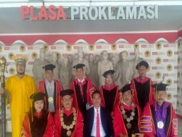 Bedah Penguatan Kapasitas Legislator dalam Disertasinya, Abdul Kadir Dapat Predikat Cuma Laude