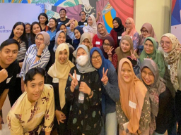 Komunitas Surabaya Bernyanyi, Ruang Melepas Penat Lewat Nada dan Kebersamaan