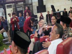 Ketua DPD RI dan Lia Istifhama Gaungkan Green Democracy di Tanwir IMM Surabaya