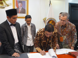 Bank Jatim Tandatangani MoU dengan Kementerian Haji dan Umrah RI