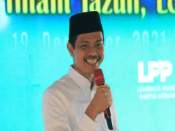 Jalan Tengah Antara Seruan Moral dan Keputusan Konstitusional