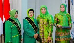 Pengukuhan Paralegal Muslimat NU, Khofifah Optimis Bentuk Nyata Jihad Sosial
